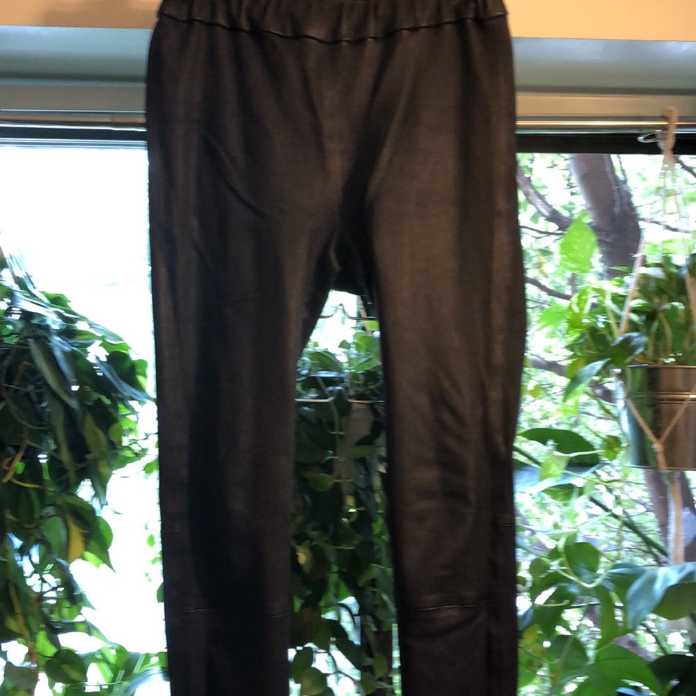 100% leather leggings, dark blue